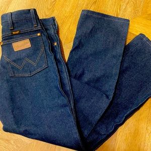 Cowboy Cut Wrangler Jeans, Vintage Dark Wash